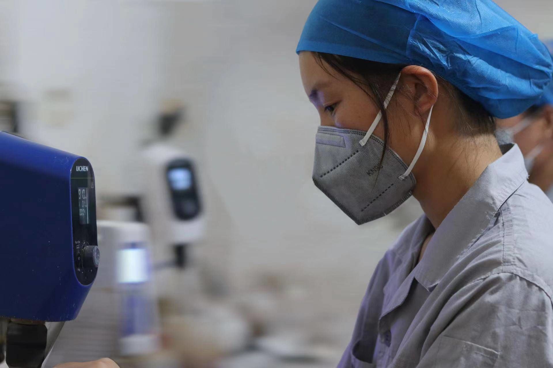 建杰實(shí)業(yè) 丨揮汗如雨戰(zhàn)高溫，無懼“烤”驗守前線